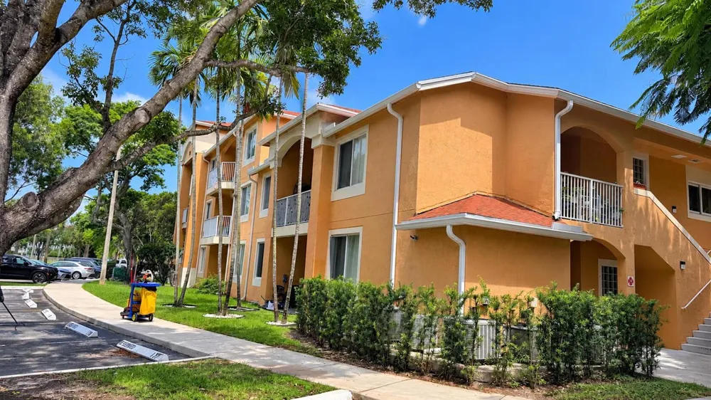 6952 SW 39TH STREET #C106 Davie, FL 33314