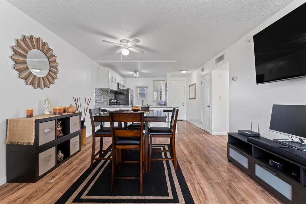 5275 NW 10TH COURT #305 Plantation, FL 33313