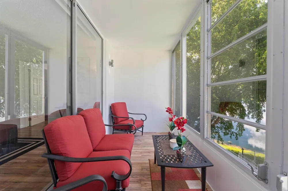 5275 NW 10TH COURT #305 Plantation, FL 33313