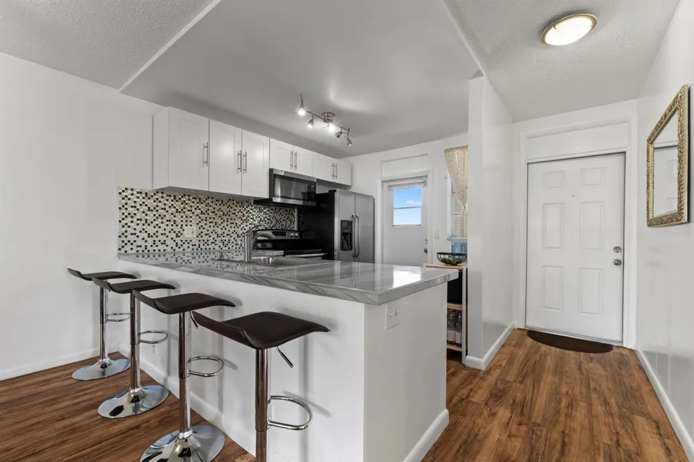5275 NW 10TH COURT #305 Plantation, FL 33313