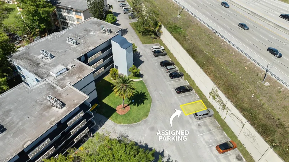 5275 NW 10TH COURT #305 Plantation, FL 33313