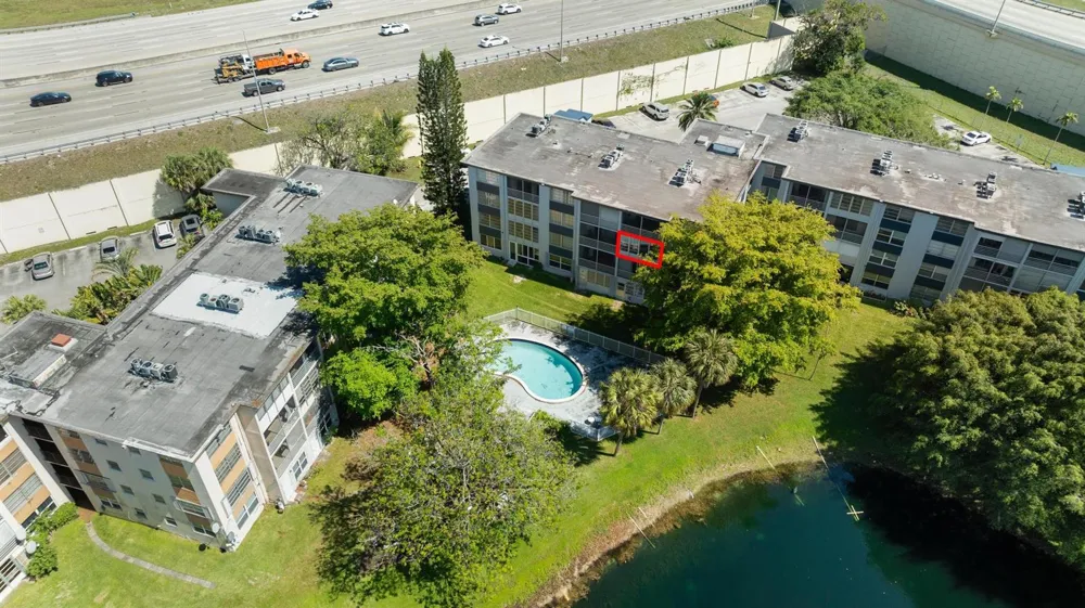 5275 NW 10TH COURT #305 Plantation, FL 33313