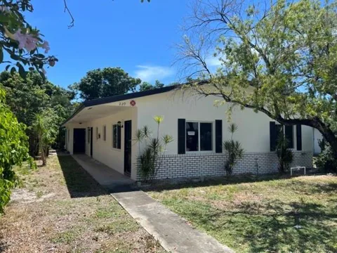 220 SE 22nd Avenue #Unit 2