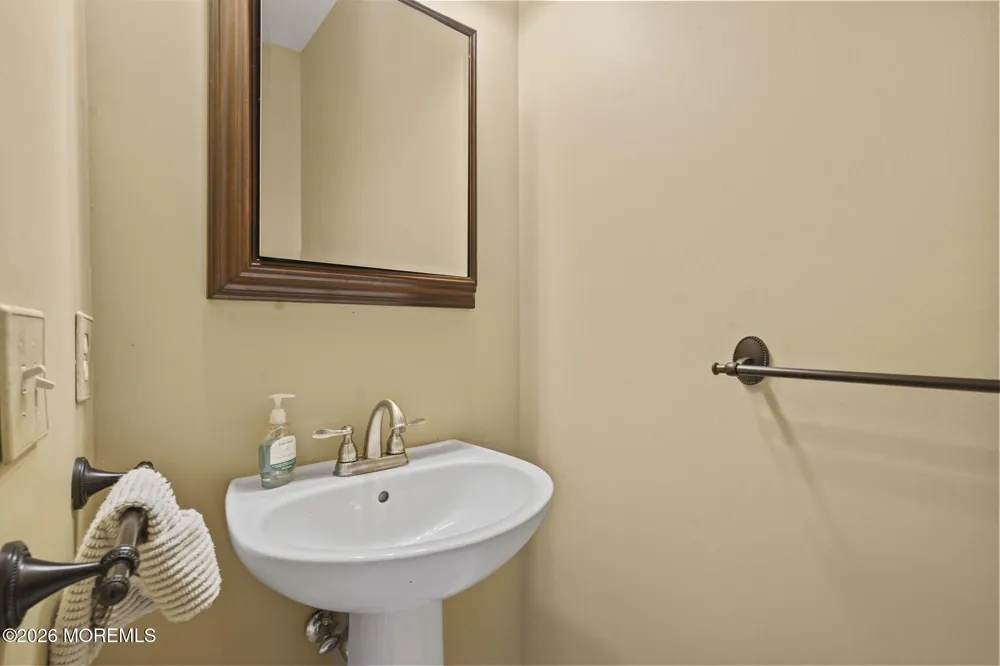 17 Saint Johns Drive Freehold, NJ 07728