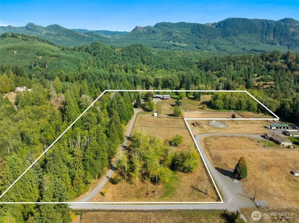 41328 305th Avenue SE Enumclaw, WA 98022