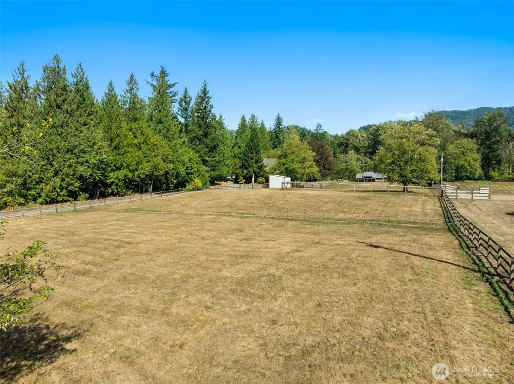 41328 305th Avenue SE Enumclaw, WA 98022