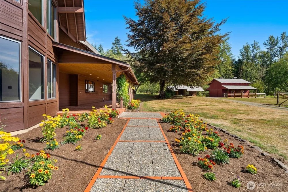 41328 305th Avenue SE Enumclaw, WA 98022