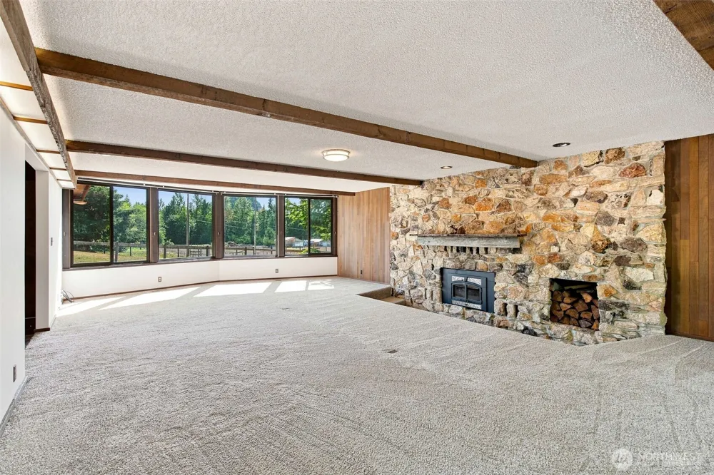 41328 305th Avenue SE Enumclaw, WA 98022