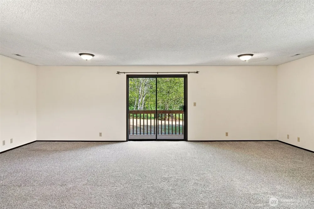 41328 305th Avenue SE Enumclaw, WA 98022