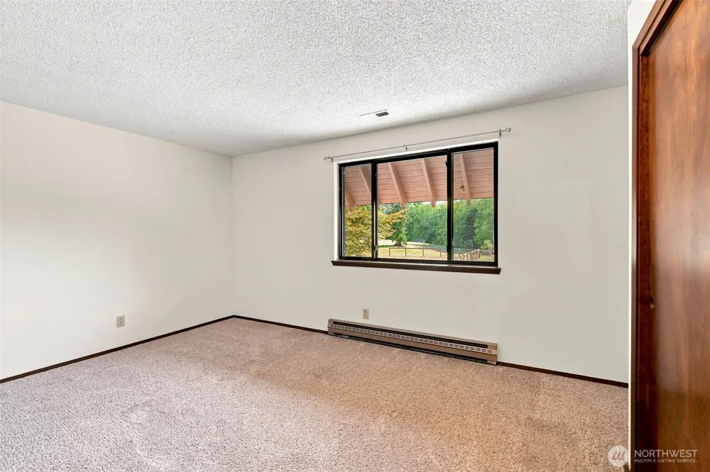 41328 305th Avenue SE Enumclaw, WA 98022