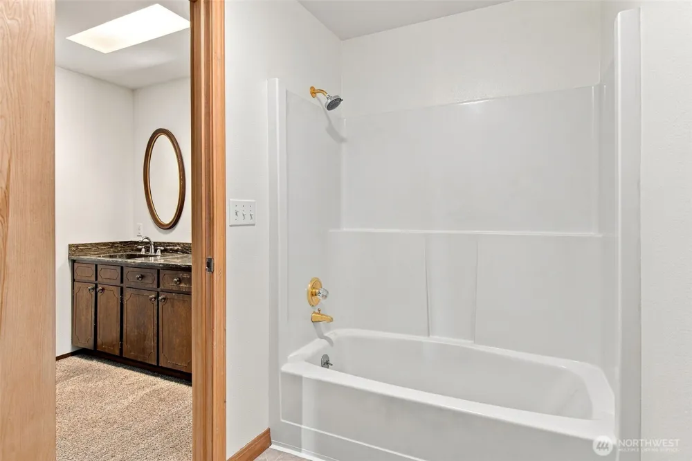 41328 305th Avenue SE Enumclaw, WA 98022