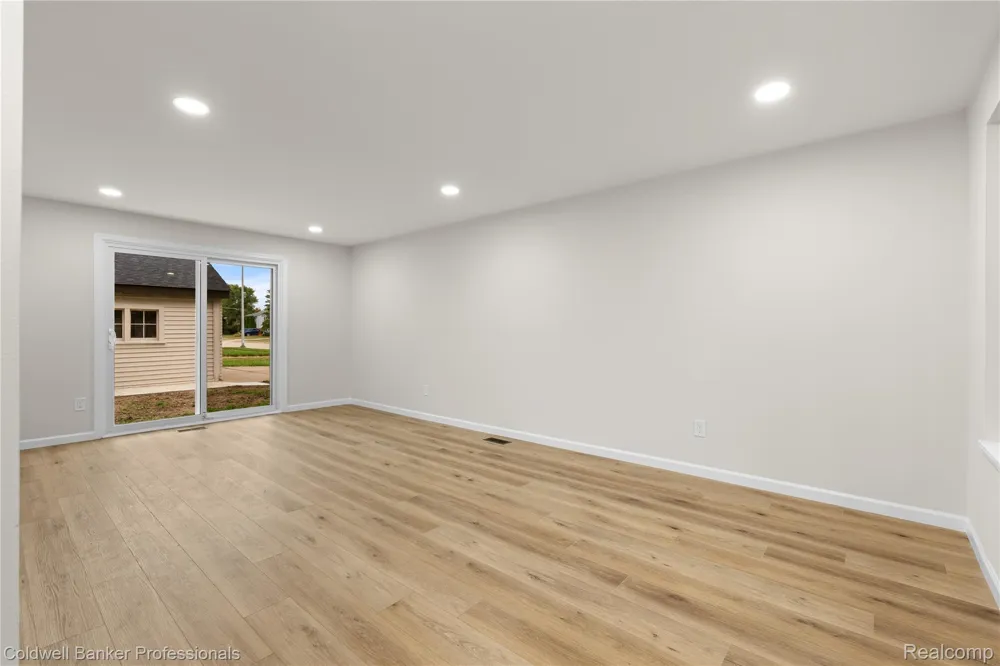 18300 Melvin Street Livonia City, MI 48152