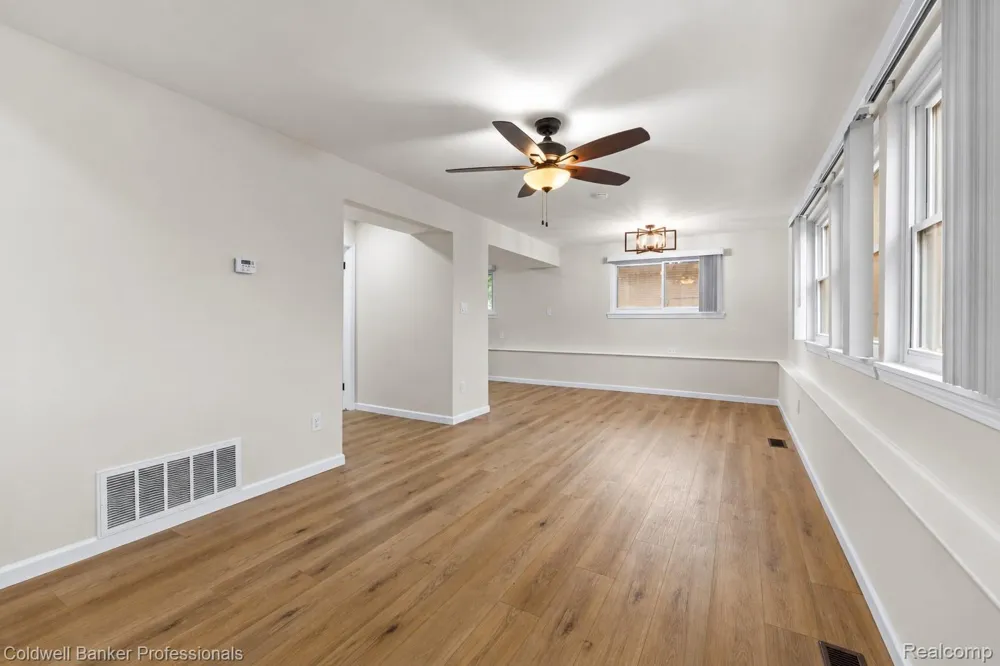 18300 Melvin Street Livonia City, MI 48152