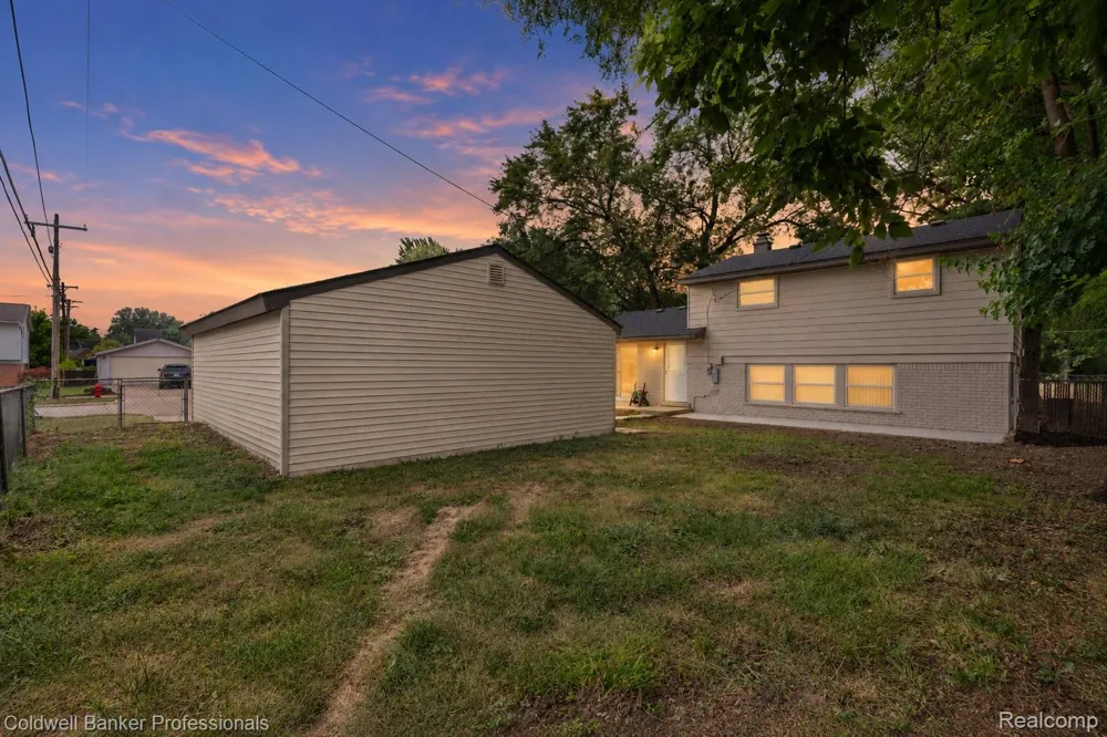 18300 Melvin Street Livonia City, MI 48152