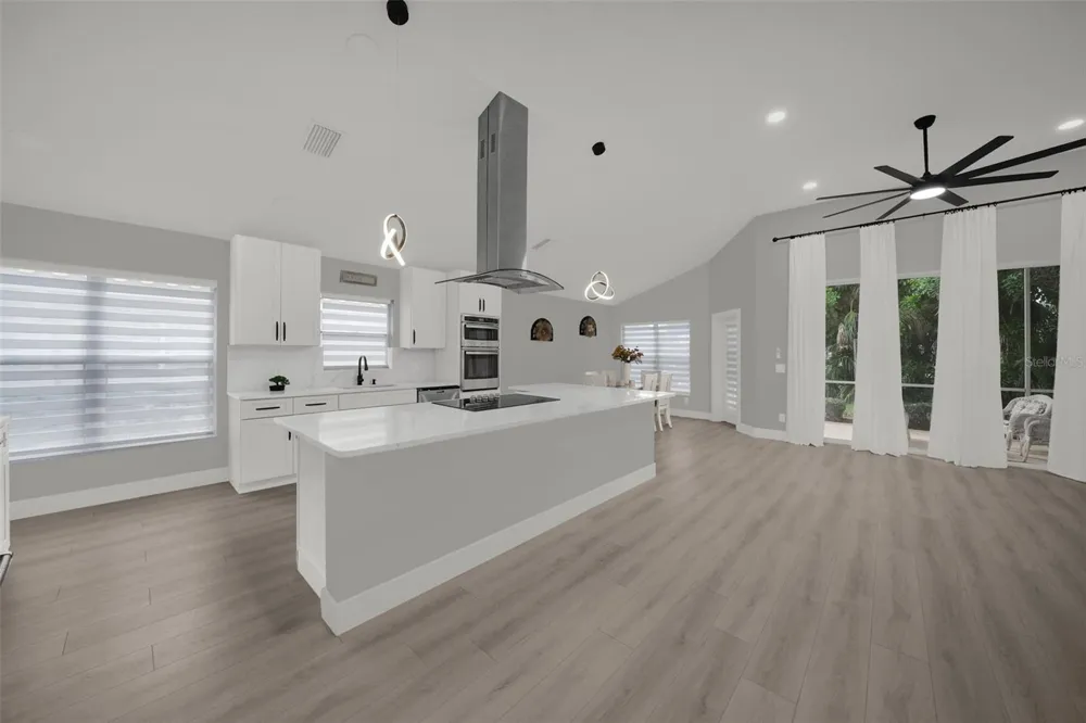 4432 DEER TRAIL BOULEVARD Sarasota, FL 34238