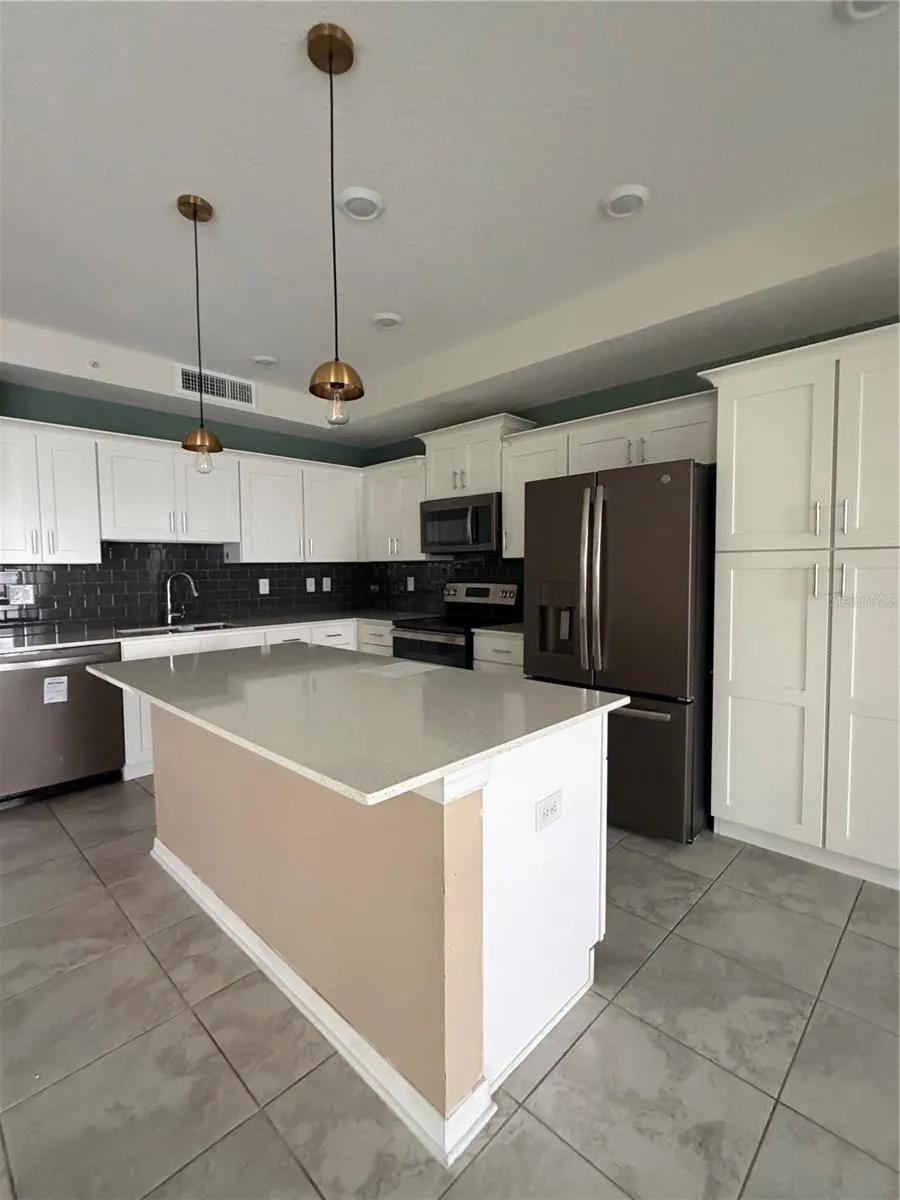 3120 PARADOX CIRCLE #307 Kissimmee, FL 34746
