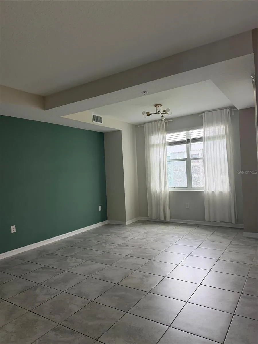 3120 PARADOX CIRCLE #307 Kissimmee, FL 34746
