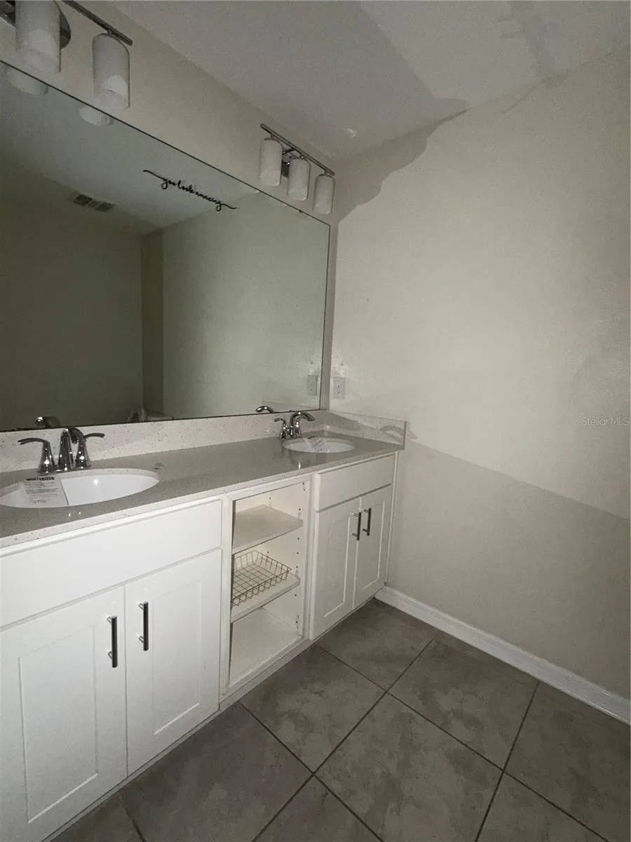 3120 PARADOX CIRCLE #307 Kissimmee, FL 34746