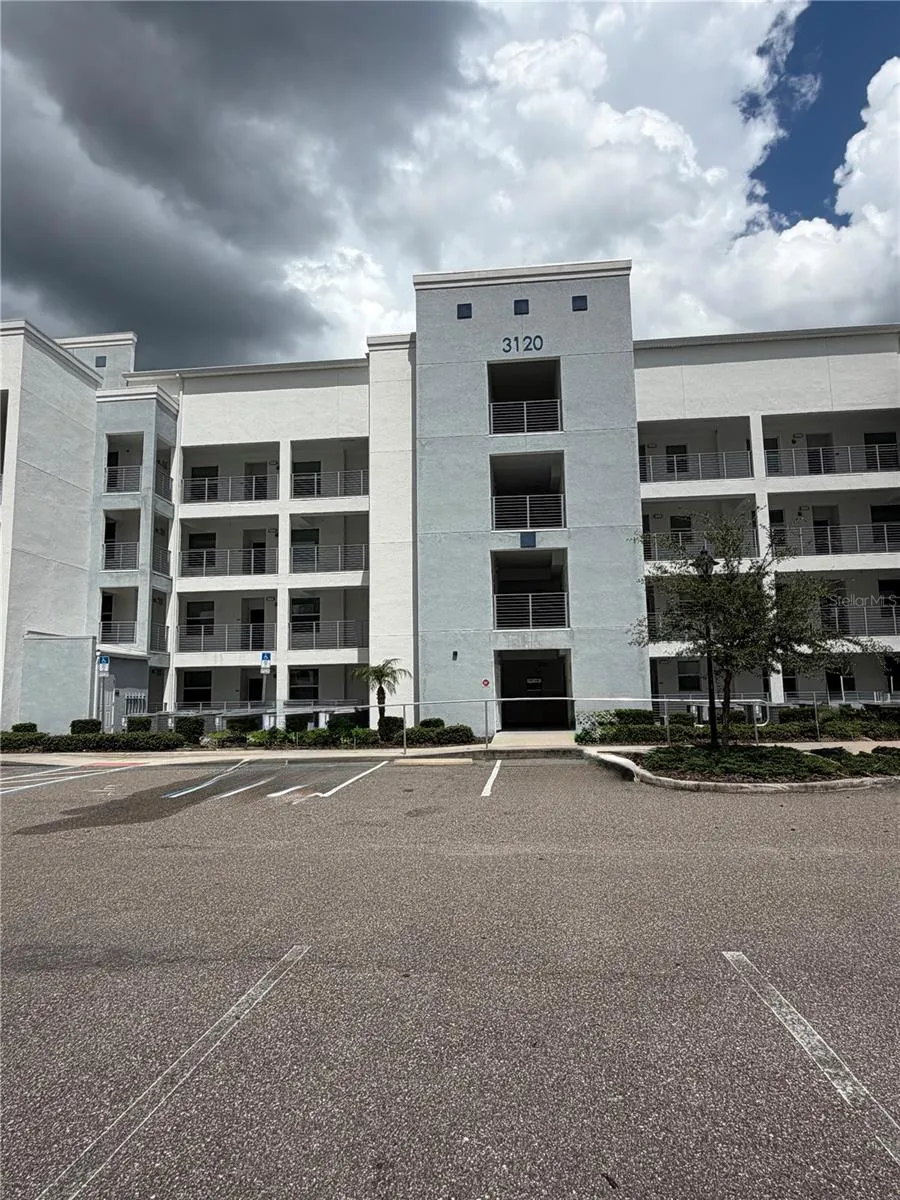 3120 PARADOX CIRCLE #307 Kissimmee, FL 34746