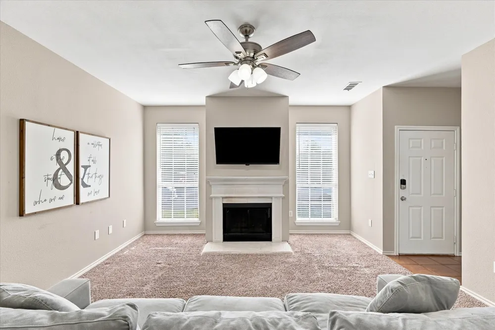 321 Texas Drive Lake Dallas, TX 75065