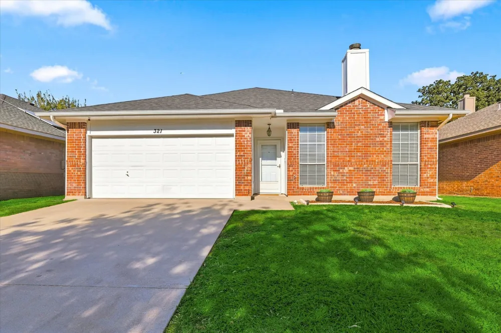 321 Texas Drive Lake Dallas, TX 75065