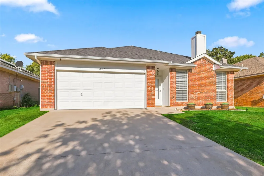 321 Texas Drive Lake Dallas, TX 75065