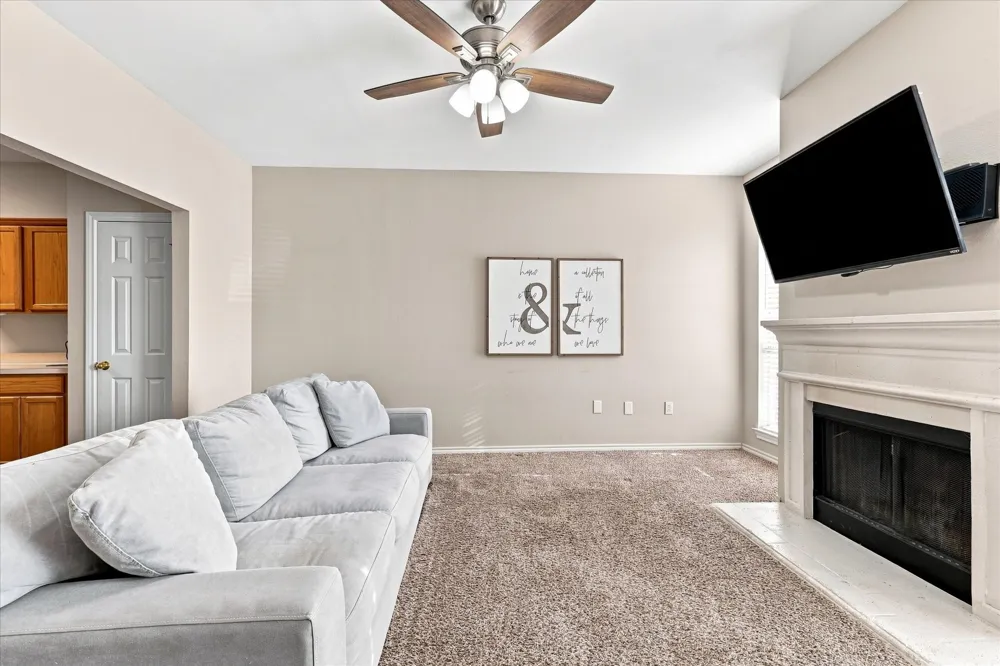 321 Texas Drive Lake Dallas, TX 75065