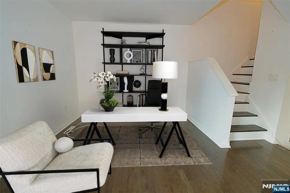 9 Village Way 4 Vernon, NJ 07462