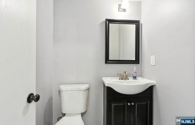 9 Village Way 4 Vernon, NJ 07462