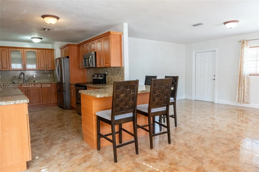 11601 SW 183rd St Miami, FL 33157