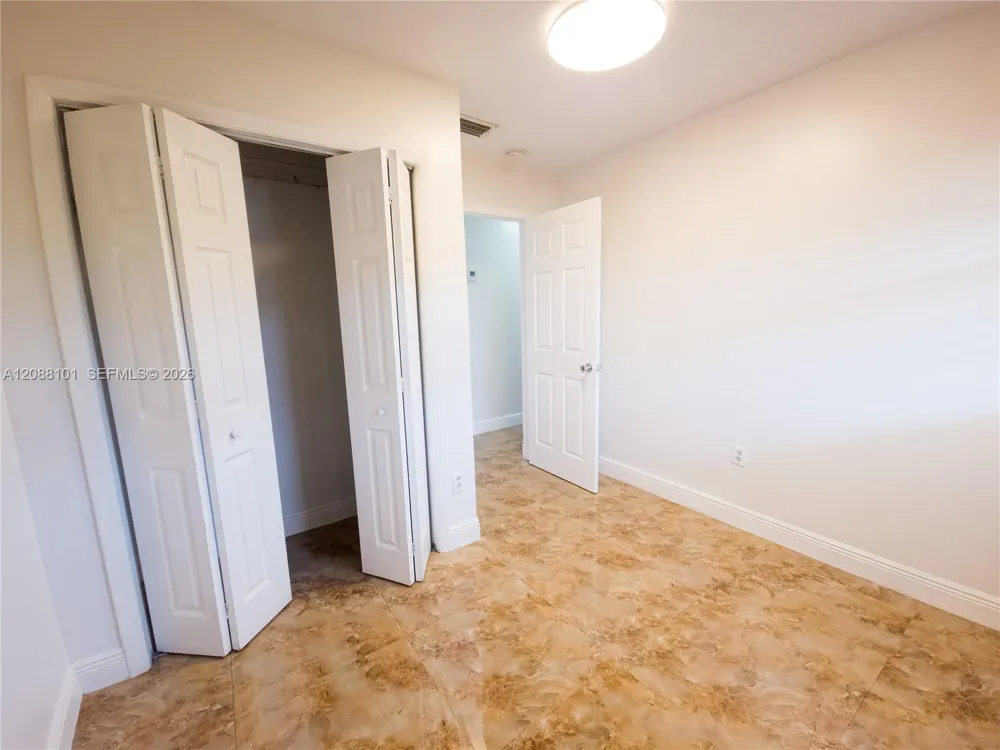 11601 SW 183rd St Miami, FL 33157