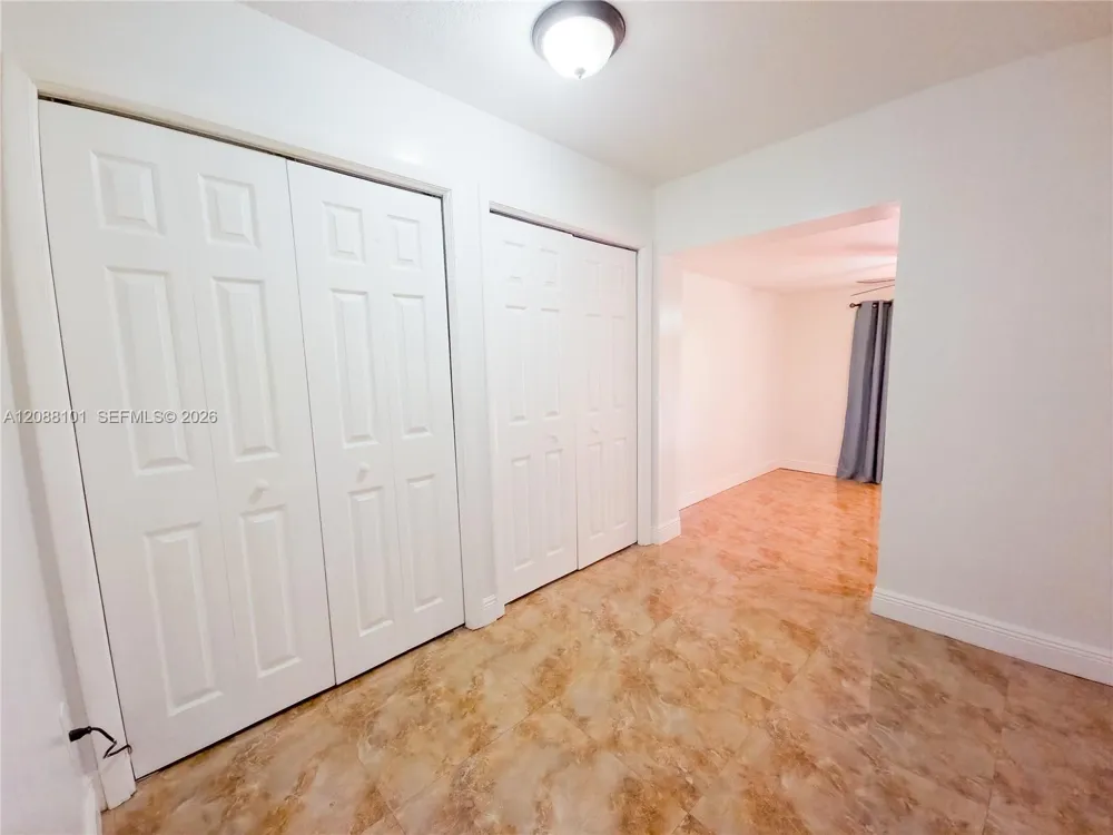 11601 SW 183rd St Miami, FL 33157