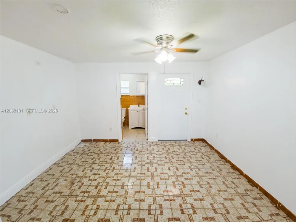 11601 SW 183rd St Miami, FL 33157