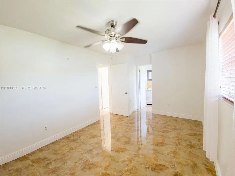 11601 SW 183rd St Miami, FL 33157