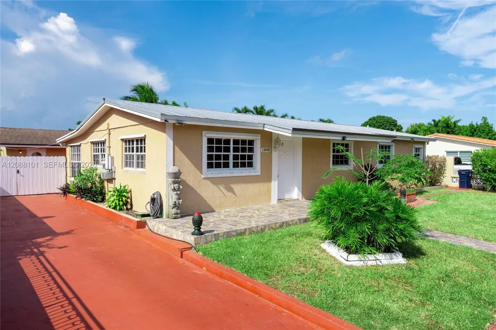 11601 SW 183rd St Miami, FL 33157