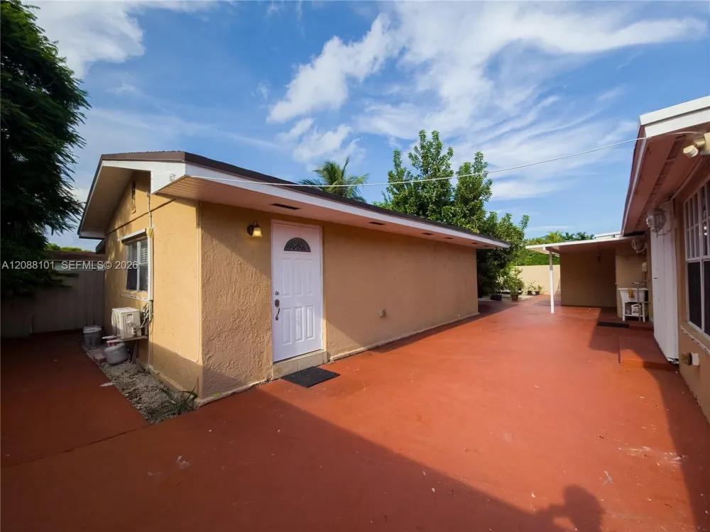 11601 SW 183rd St Miami, FL 33157