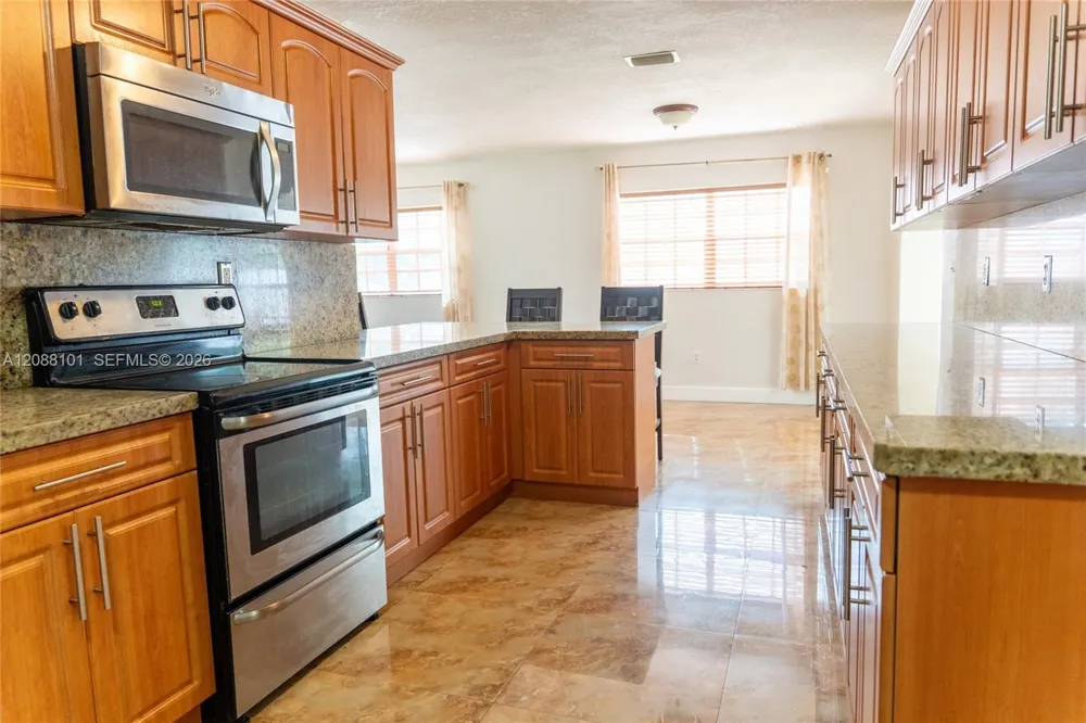 11601 SW 183rd St Miami, FL 33157