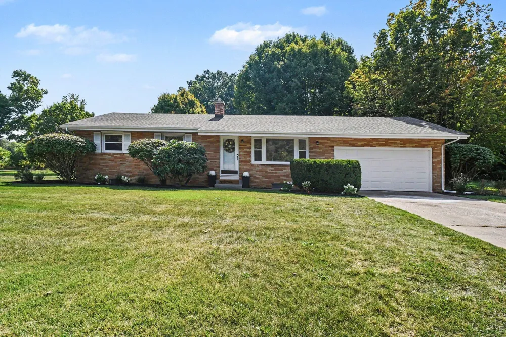 1892 Maple Lane Benton Harbor, MI 49022