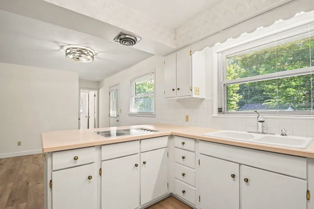 1892 Maple Lane Benton Harbor, MI 49022