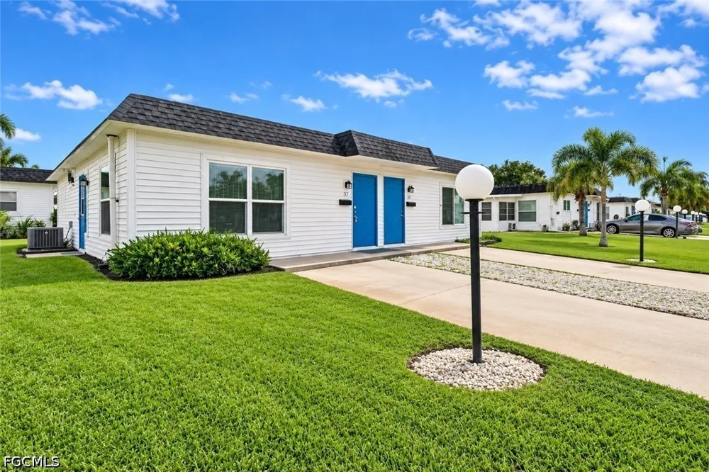Hamlin Court Lehigh Acres, FL 33936