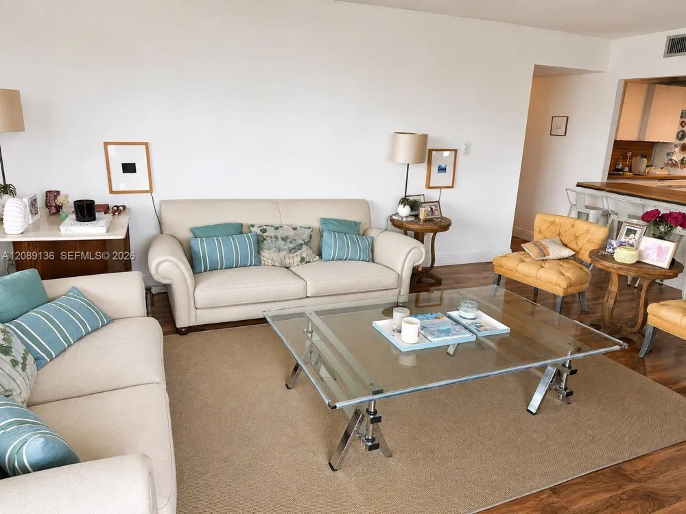150 Ocean Lane Dr #5A Key Biscayne, FL 33149