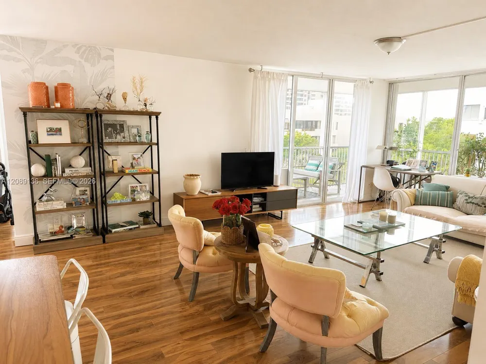 150 Ocean Lane Dr #5A Key Biscayne, FL 33149