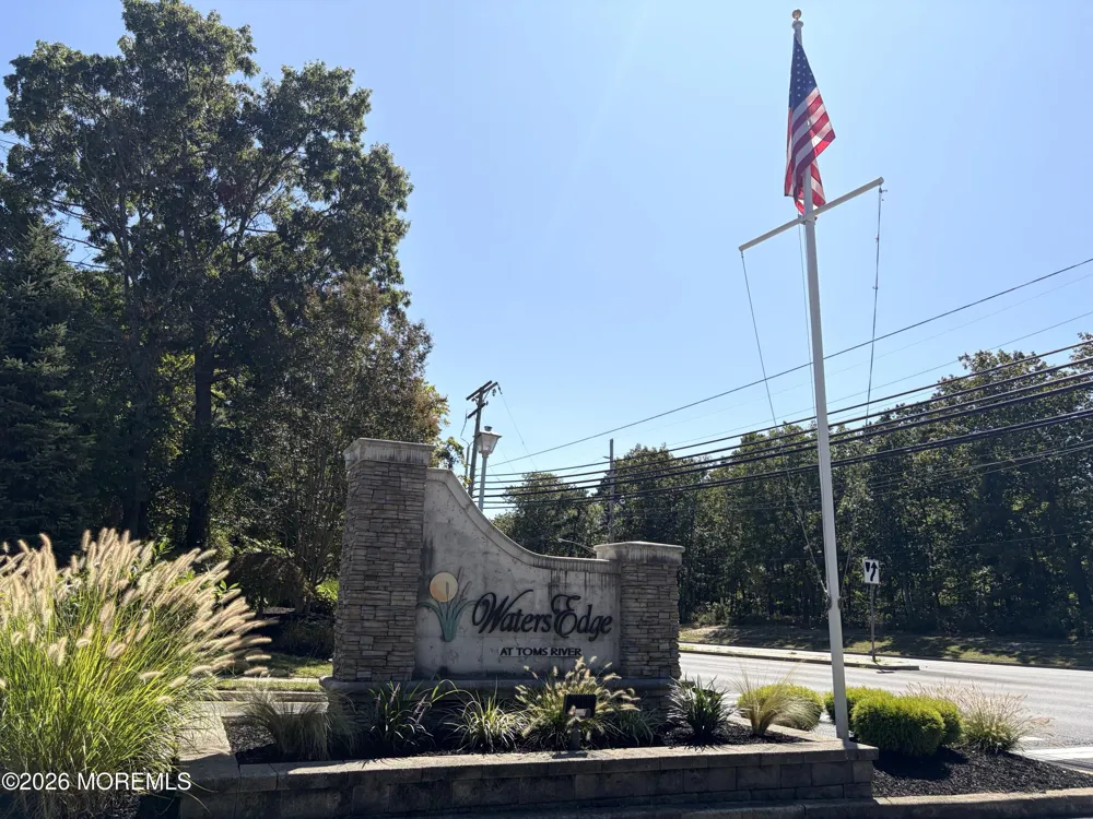 2111 Waters Edge Drive #2111 Toms River, NJ 08753
