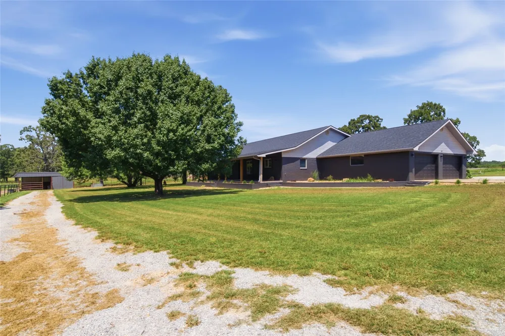 13354 E 520 ROAD Colcord, OK 74338