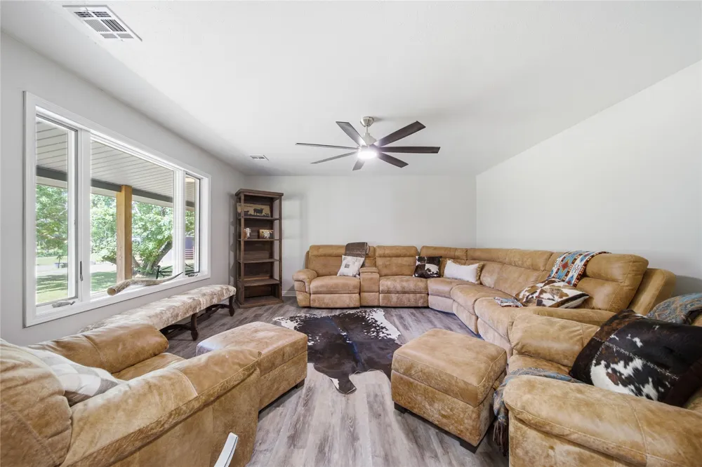 13354 E 520 ROAD Colcord, OK 74338