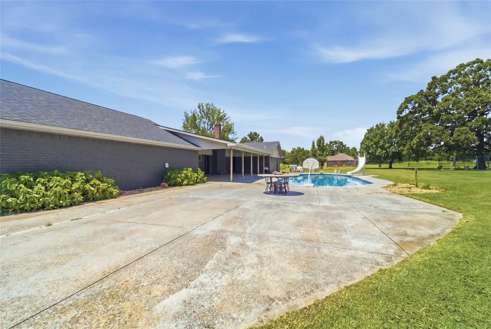 13354 E 520 ROAD Colcord, OK 74338