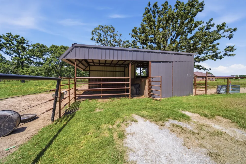 13354 E 520 ROAD Colcord, OK 74338