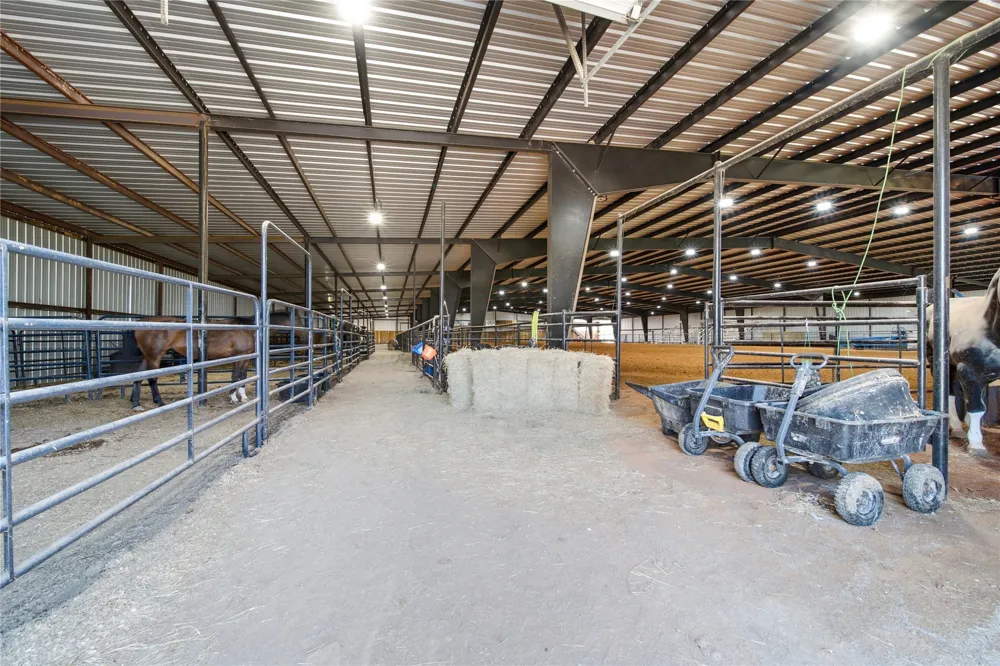 13354 E 520 ROAD Colcord, OK 74338