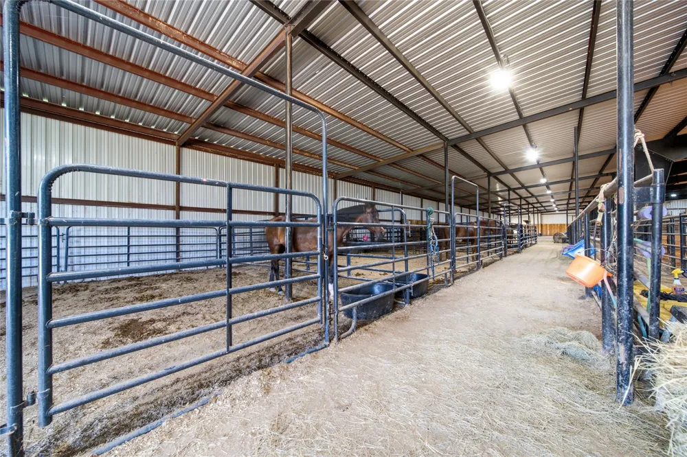 13354 E 520 ROAD Colcord, OK 74338