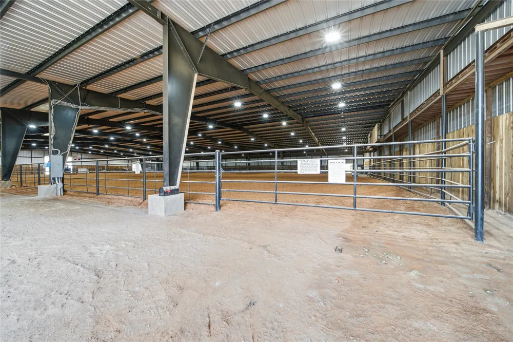 13354 E 520 ROAD Colcord, OK 74338